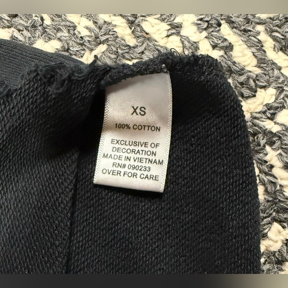 ESSENTIALS FEAR OF GOD Henley Cropped Long Sleeve in Vintage/Washed Black SZ XS - Picture 5 of 6